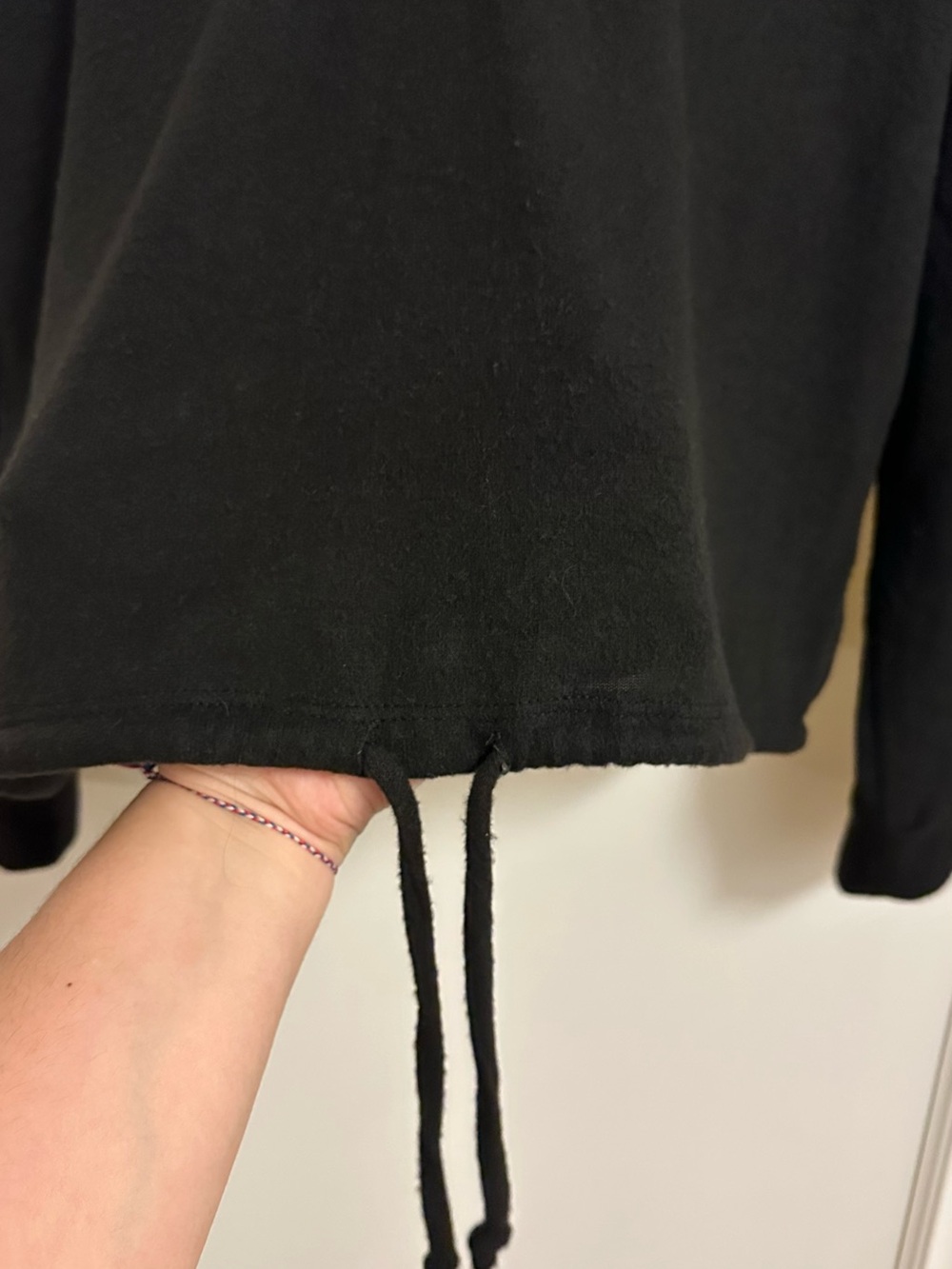 Women’s Top Black Hooded Pullover Drawstring Sweatshirt NWT - Picture 5 of 8